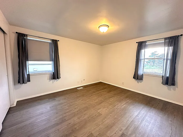 Main Floor Bedroom #1