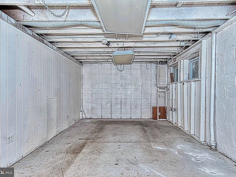 8467 Ivy Glen Ct — Photo 42