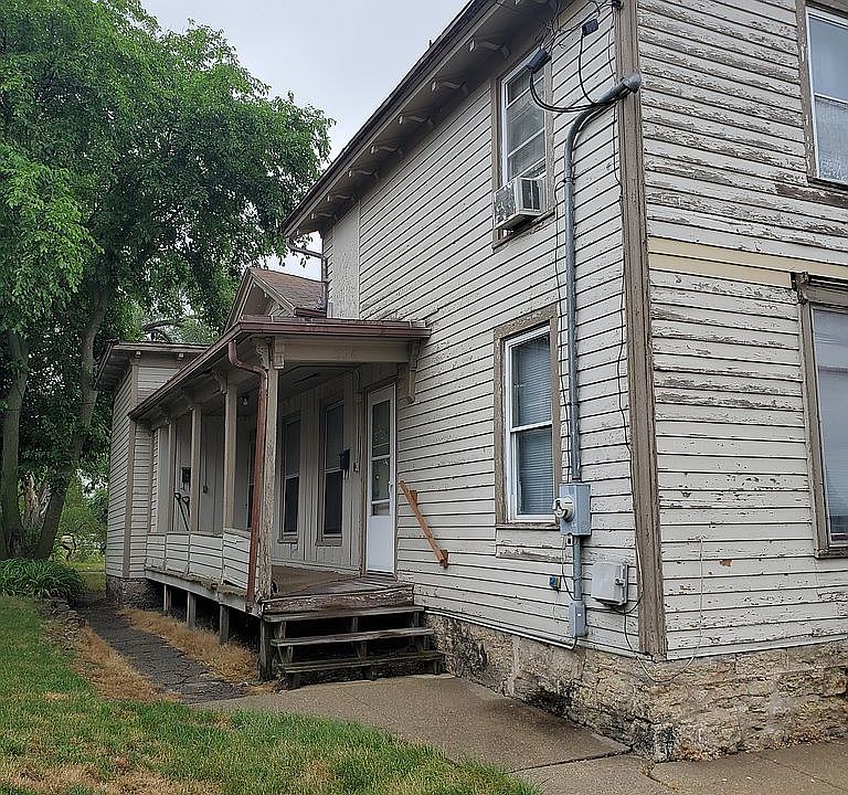 2nd image of 526 La Fayette Ave