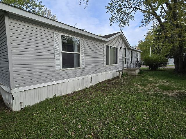 1st image of 108 113th Ln NE #228