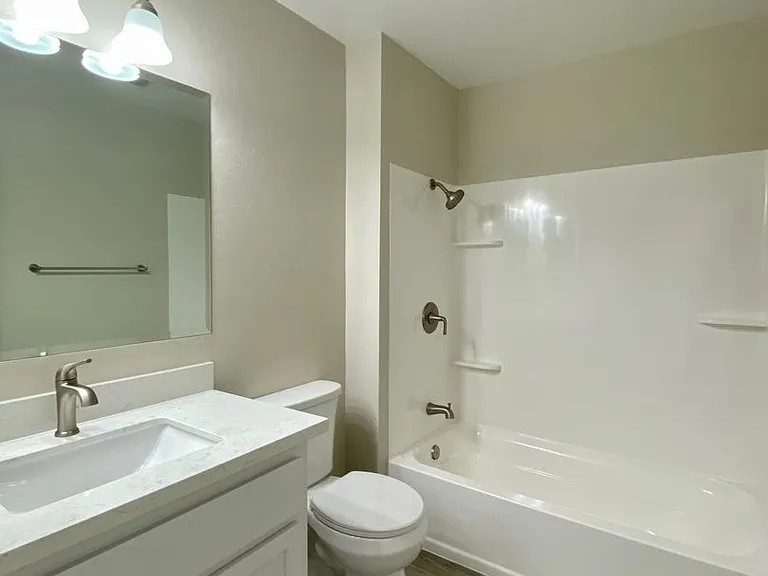 220 Berry Ct #1-24 — Photo 6