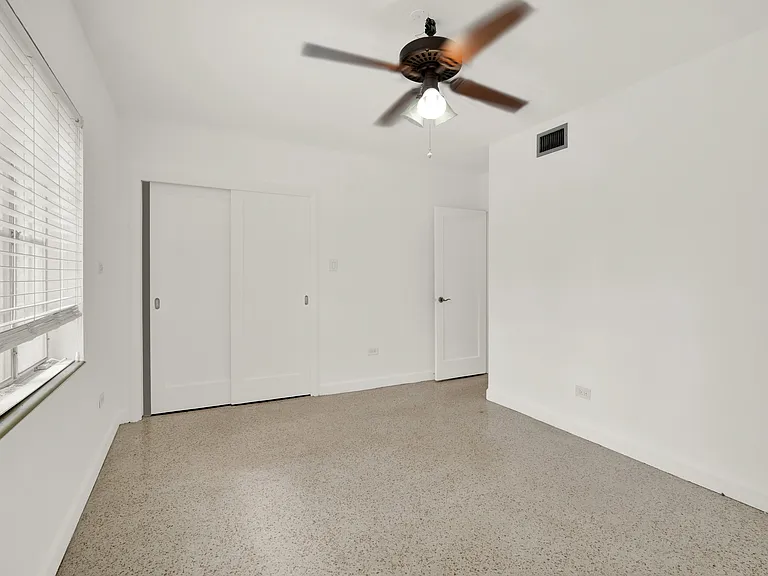 330 Madeira Ave #3 — Photo 8
