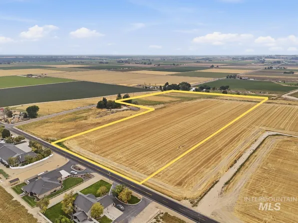 E Dearborn Rd, Nampa, ID 83686