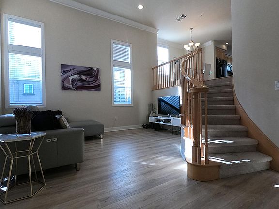 3rd image of 1277 Avenida Benito