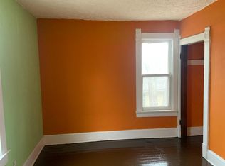 1011 W Adrian G Hinton Ave #2, Peoria, IL
