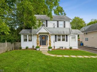 8 Brookside Ave, Basking Ridge, NJ 07920