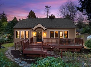 6970 47th Ave SW, Seattle, WA 98136