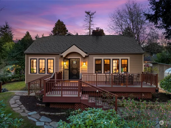 6970 47th Avenue SW, Seattle, WA 98136