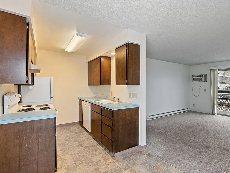 3128 E 28th Ave — Photo 10
