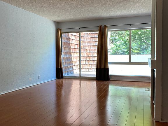 3rd image of 940 Duncan St APT 103D
