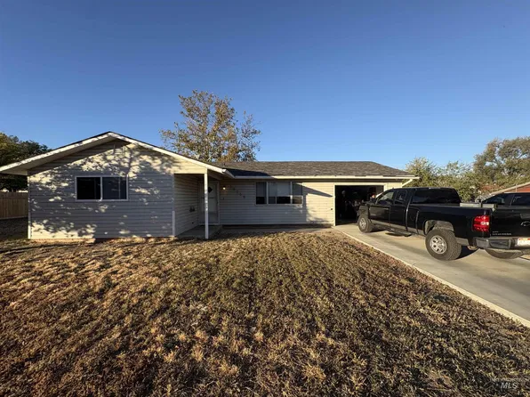 10068 W Fox Brush Dr, Boise, ID 83709