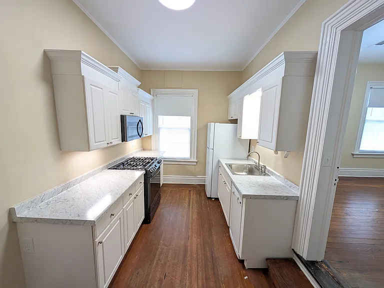 924 Hickman Rd #U2 — Photo 8