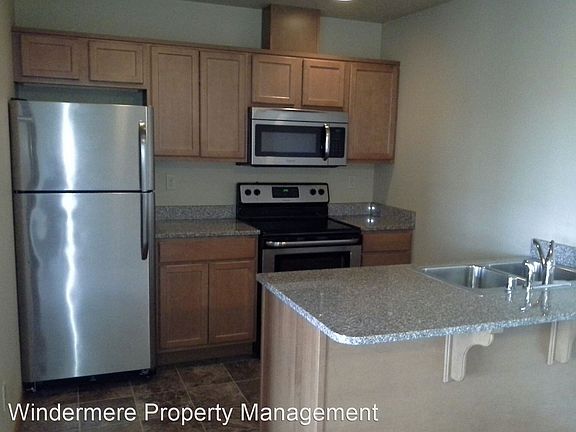 2nd image of 2216 Mercedes Pl Unit 204