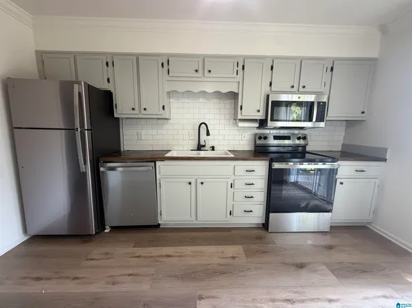 3408 Sandner Ct APT C, Homewood, AL 35209