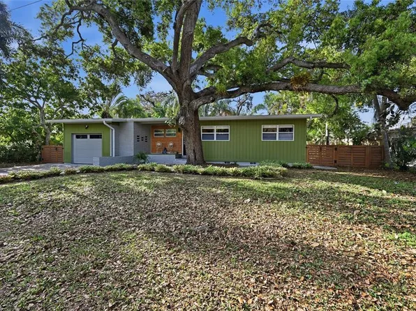 952 46th St, Sarasota, FL 34234