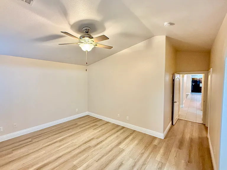5385 Blue Oat Ave — Photo 12