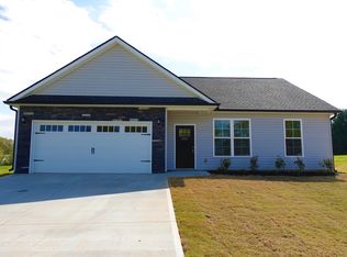 202 Turkey Trot Rd, Williamston, SC 29697