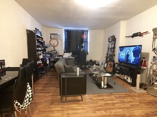 Rented by Delmark Realty LLC | media 1