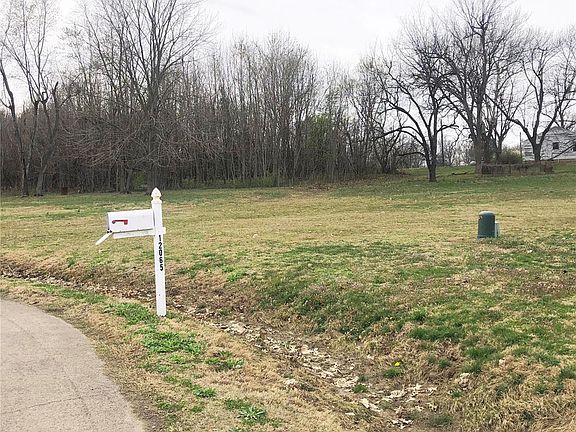 2nd image of 12065 Hidden Meadow Ln