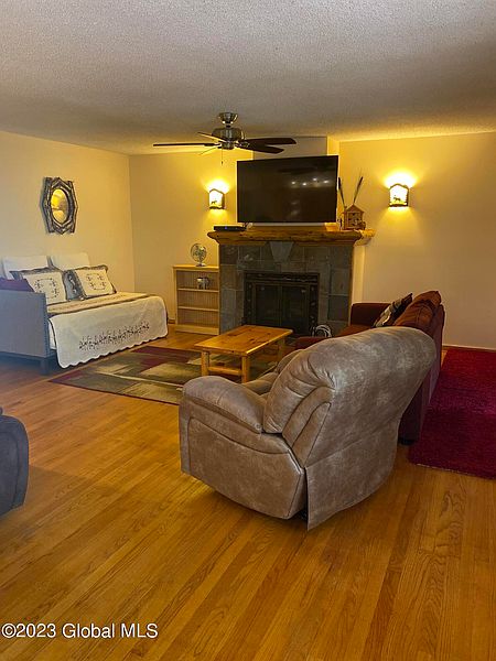 4th image of 1 High Pines Terrace #C