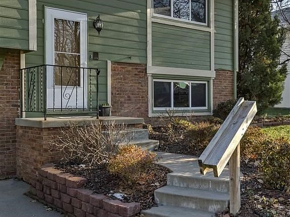 2nd image of 7833 La Vista Dr