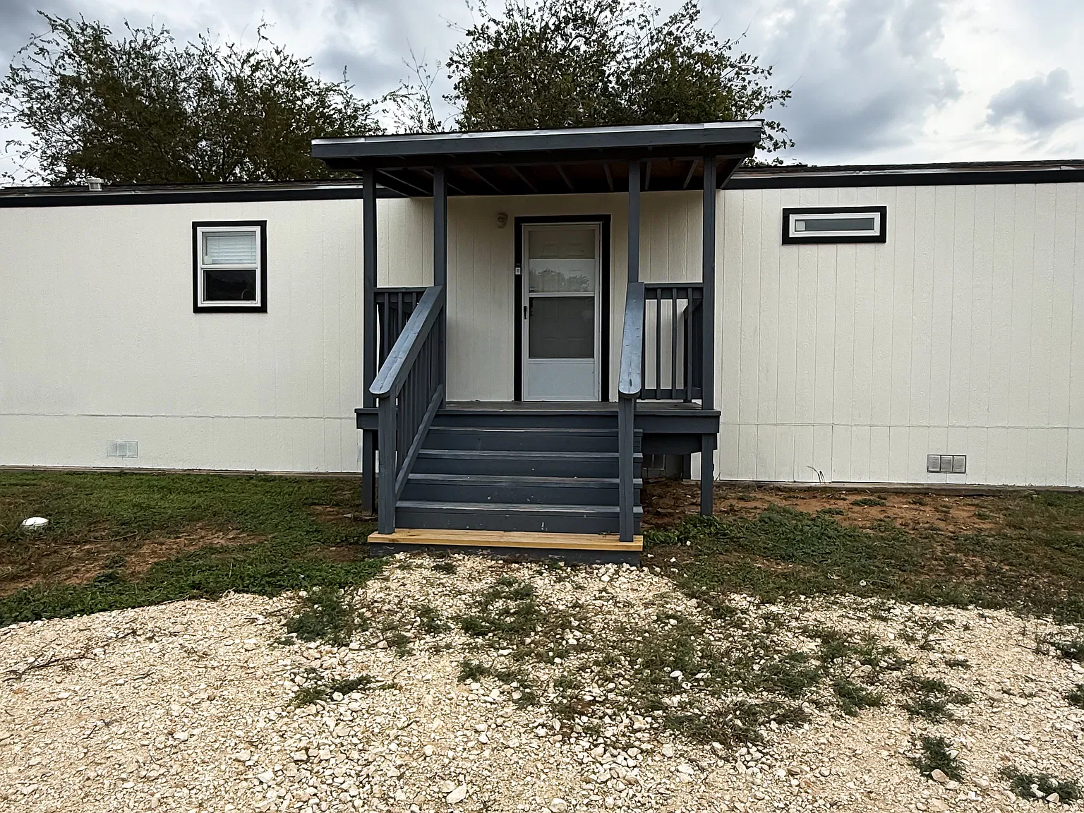 3 bed, 1120 sqft, $1,400 — Photo 3
