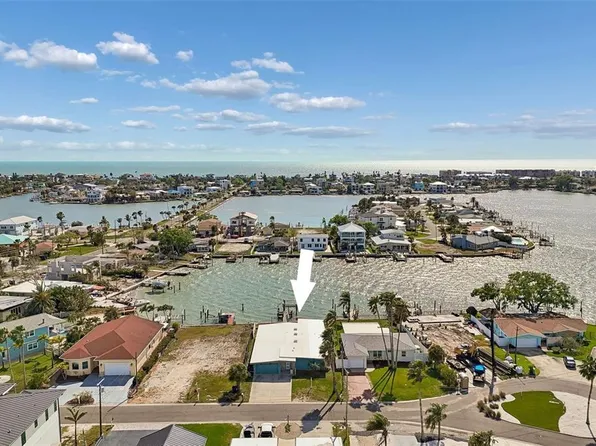 16108 5th St E, Redington Beach, FL 33708