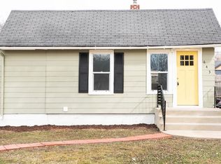 643 N View St, Aurora, IL 60506