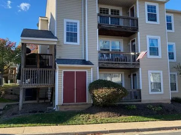 319 Moseby Ct APT E, Manassas Park, VA 20111