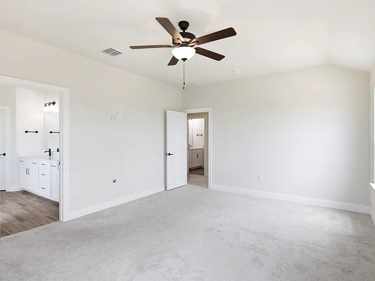 602 Tree Nut Loop — Photo 10