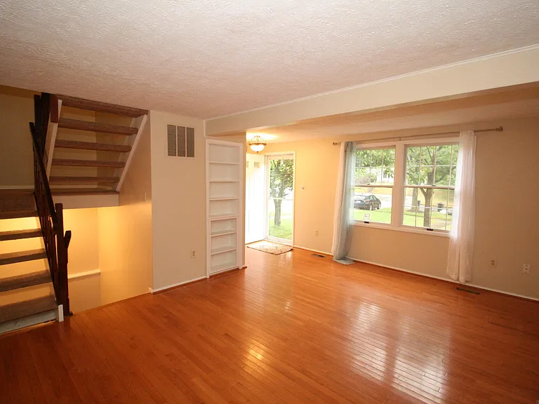 17231 Epsilon Pl — Photo 5
