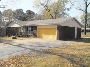 18 Deerwood Dr, Morrilton, AR 72110