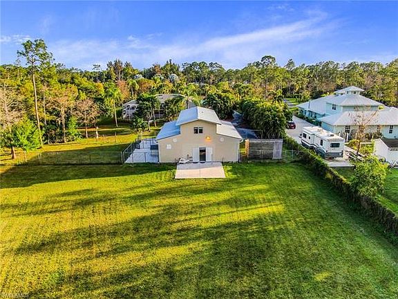 2nd image of 6941 Sable Ridge Ln