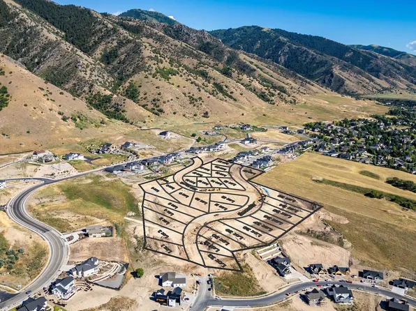 266 N Sherwood Dr #2, Providence, UT 84332
