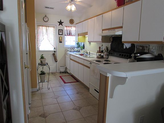2nd image of 4304 Jasmine Cove Way