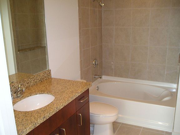 Master Bath with soaking Tub and Granite counter