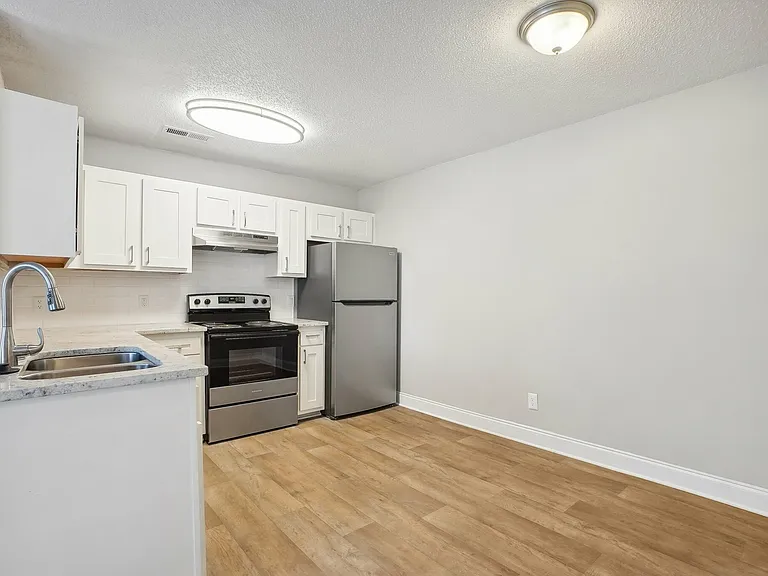 Stonebrook Apartments