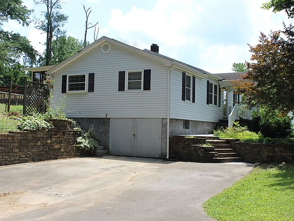 3rd image of 4728 Idumea Rd