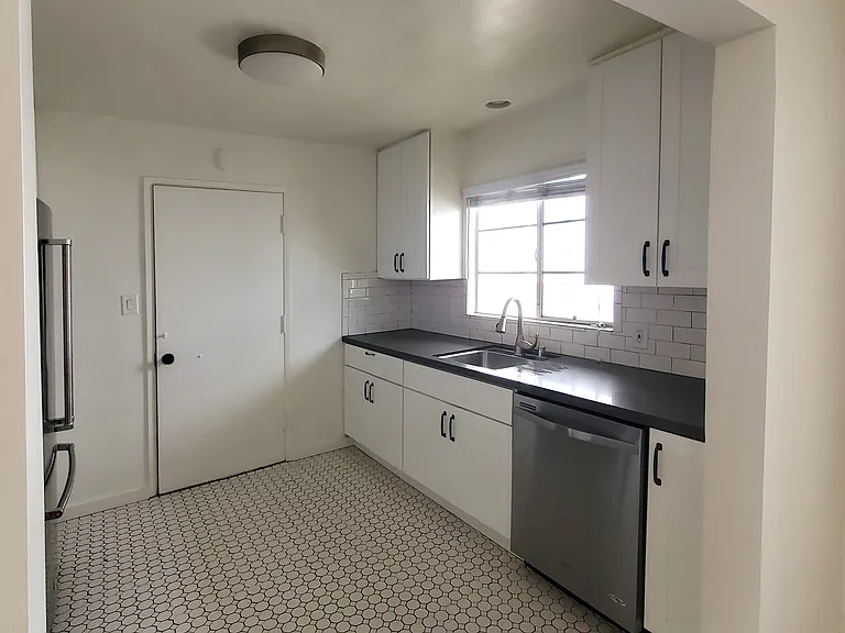451 San Vicente Blvd #2 — Photo 10