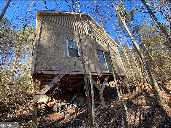 5th image of 671 Lakeshore Rd