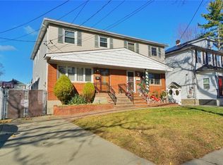 23 School Rd, Staten Island, NY 10305