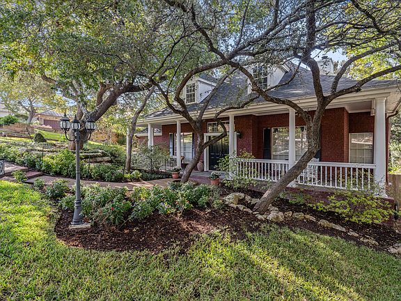 2nd image of 305 Rolling Green Dr