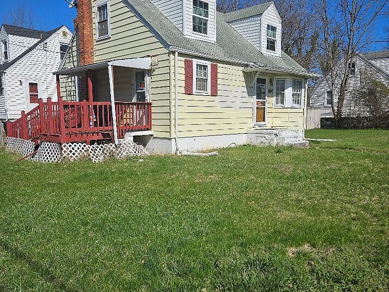 Listing photo 2