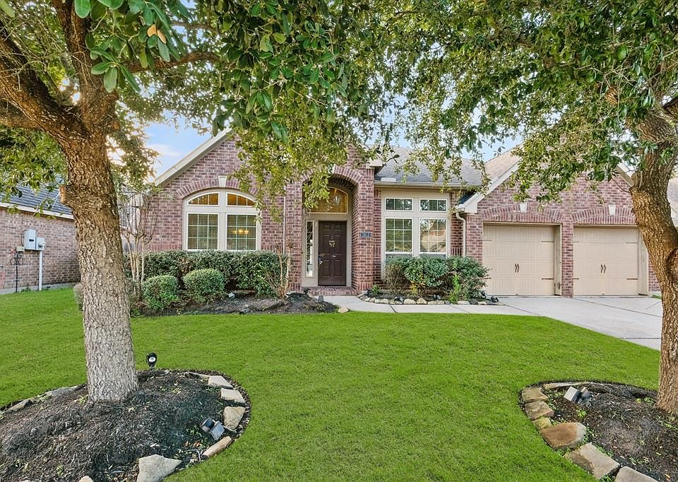 1st image of 2812 Leafwood Lane