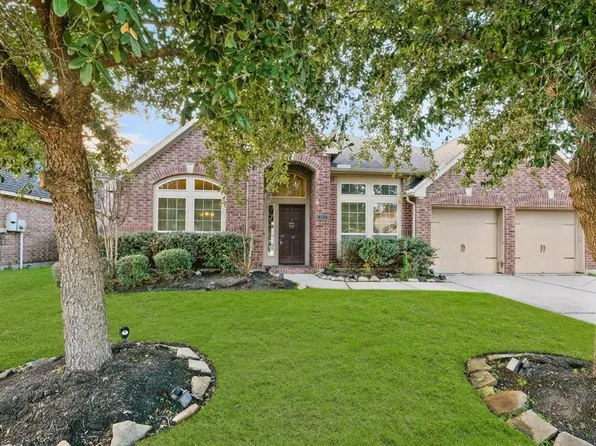 2812 Leafwood Lane, Pearland, TX 77584