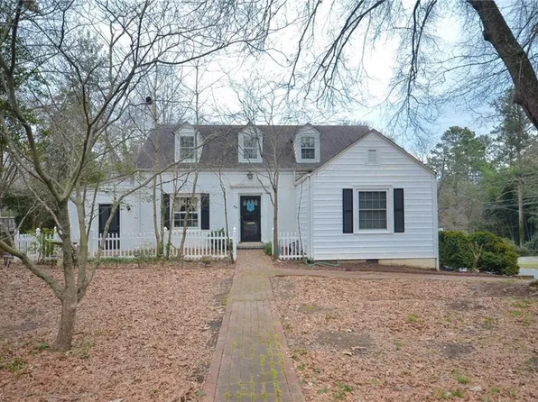 413 Fairview Dr, Lexington, NC 27292