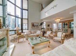 738 Broughton St #1902, Vancouver, BC V6G3A7