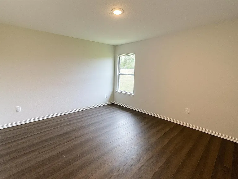 414 E Munson St — Photo 4