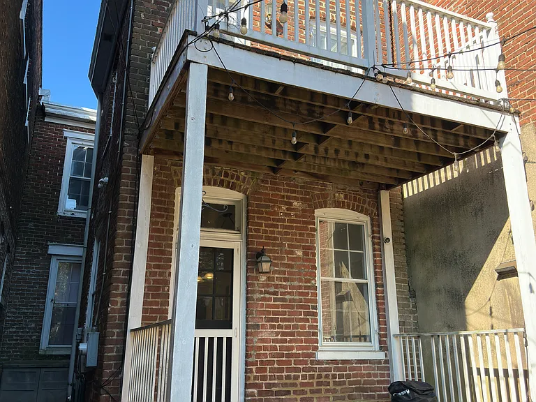 2706 E Broad St — Photo 11
