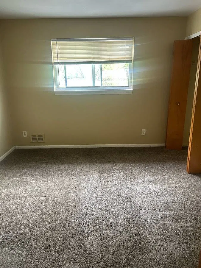 1 bed, 750 sqft, $900 — Photo 2